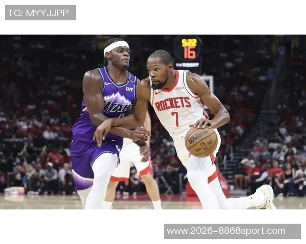 火箭队出征四连客战太阳勇士爵士两场登机照中未见杜兰特身影