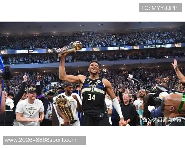 丹尼格林谈恩比德与字母哥实力变化的深刻见解 丹尼格林谈恩比德与字母哥实力变化的深刻见解