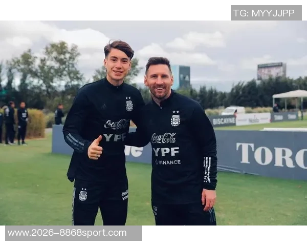 斯科尔斯称赞保利斯塔为英超最佳巴西球员与梅西对位的挑战