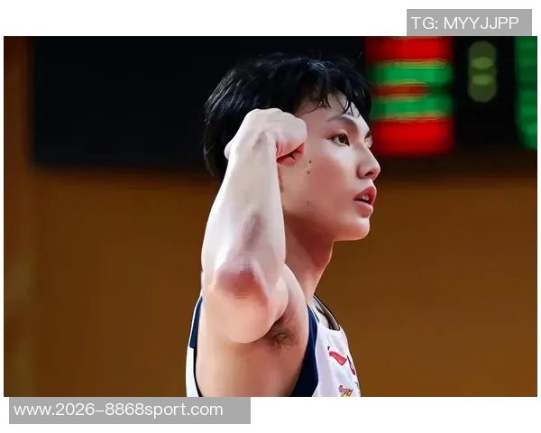 奎因在家乡砍下三双展现实力期待成为球迷心中难忘的经典之战 奎因在家乡砍下三双展现实力期待成为球迷心中难忘的经典之战