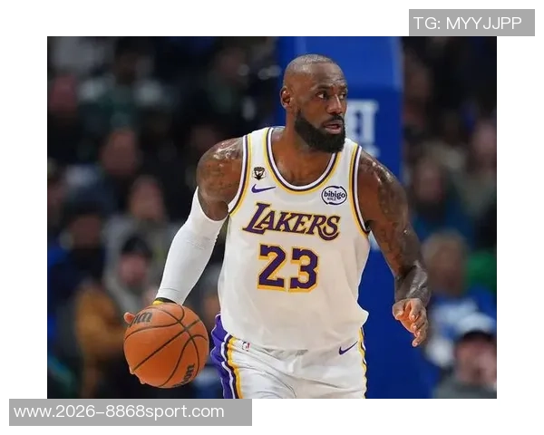 詹姆斯作为湖人三当家展现全联盟最佳实力的深度解析 詹姆斯作为湖人三当家展现全联盟最佳实力的深度解析